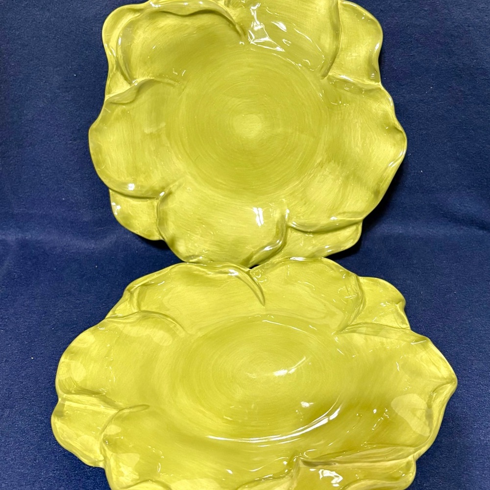 Roscher & Co. Set Of 2 Green Leaf Flower Collection 9" Salad Plates.
